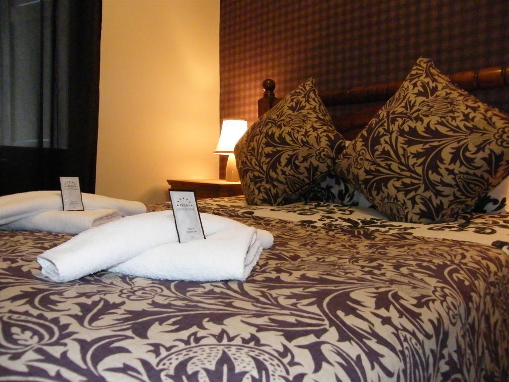 Royal Mile Group Apartments Edinburgh Room photo